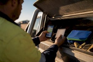 Tradie uploading a compliance ticket onsite