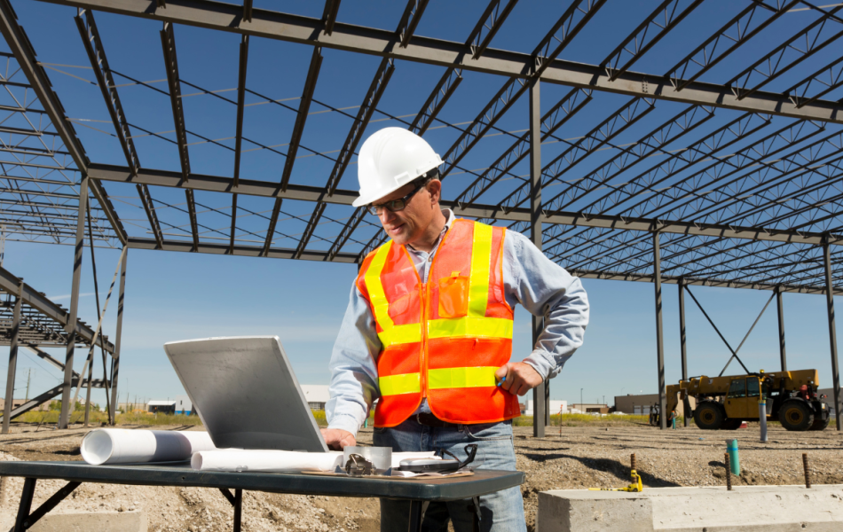 construction supervisor validating a tradies ticket